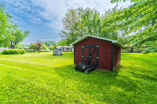 204 E Walnut St, House other with 3 bedrooms, 2 bathrooms and null parking in SPENCER WI | Image 9