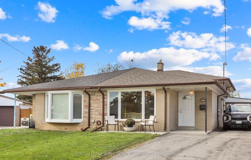58 Frankton Cres, North York, ON, M3J1C1 | Card Image