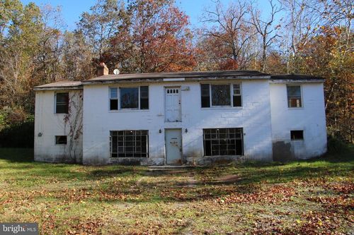 859 Brush Creek Rd, WINCHESTER, VA, 22603-1616 | Card Image