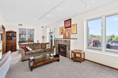 401-515 Main St, Evanston, IL, 60202-4553 | Card Image
