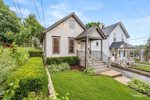 255 Bartlett Pl, Elgin, IL, 60120-7866 | Card Image