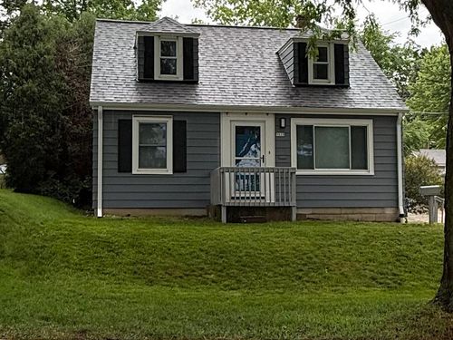 9020 W Vincent Place, WEST ALLIS, WI, 53214 | Card Image