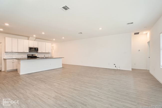 1212 Treehouse Ln, House other with 3 bedrooms, 2 bathrooms and null parking in New Braunfels TX | Image 7