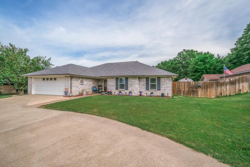 100 Kellifield Dr, Henderson, TX, 75654-3700 | Card Image