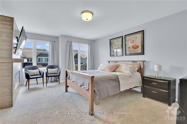 266 Wood Acres Grve, House attached with 3 bedrooms, 3 bathrooms and 2 parking in Blossom Park - Airport and Area ON | Image 22