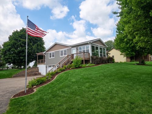 20483 Hamburg Ave, Lakeville, MN, 55044-7723 | Card Image