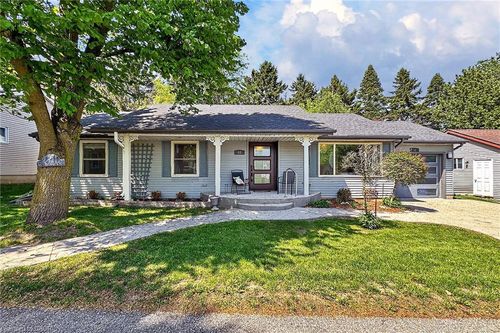 12 Fieldstone Walk, New Hamburg, ON, N3A2E9 | Card Image
