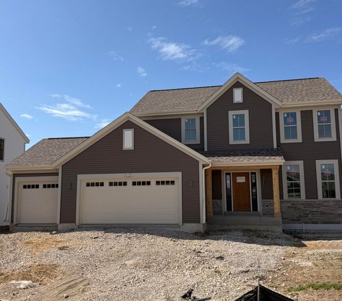 N174W20660 Laurel Springs Cir, Jackson, WI, 53037-1202 | Card Image