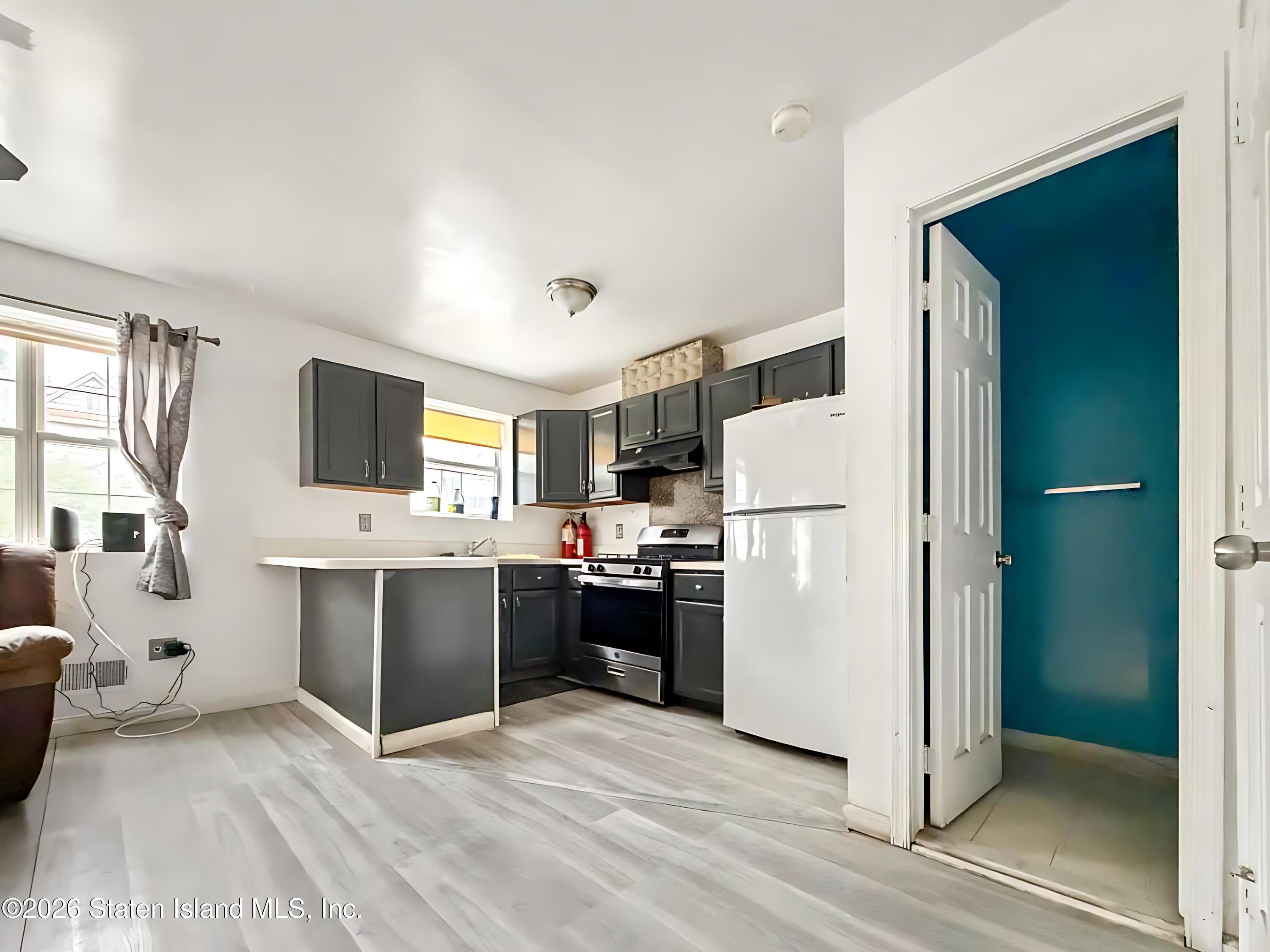 Residential in Staten Island 4