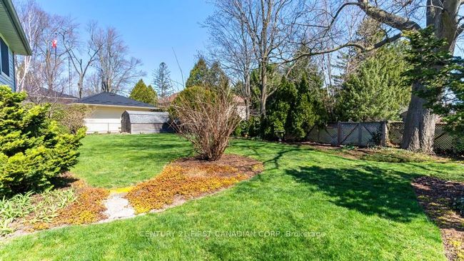 2344 Bentim Rd, House other with 3 bedrooms, 2 bathrooms and 4 parking in Mount Brydges ON | Image 34