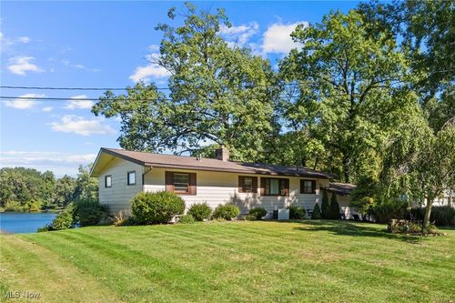 715 Jolson Ave, Coventry Township, OH, 44319-2724 | Card Image