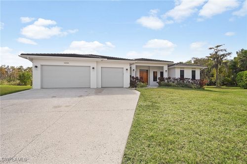 18355 Fairmont Dr, NAPLES, FL, 34114-8900 | Card Image