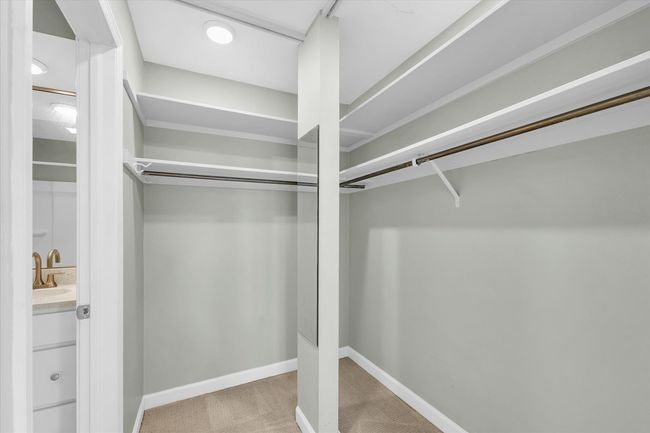 8 - 8 Fields E, Condo with 2 bedrooms, 2 bathrooms and 1 parking in Champaign IL | Image 20