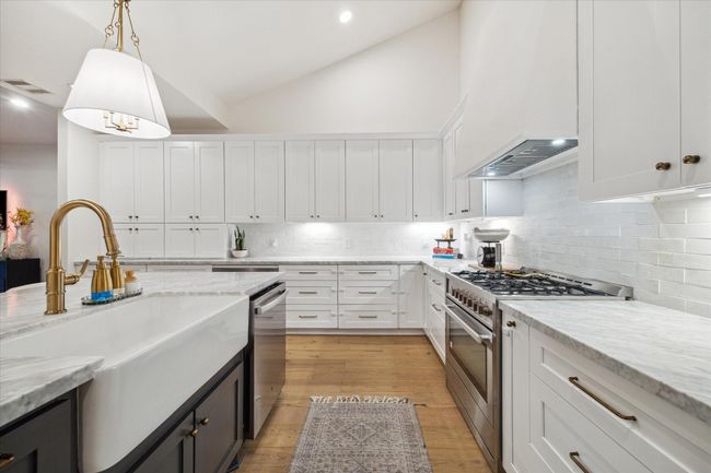 2022 Chaparral Dr, House other with 4 bedrooms, 4 bathrooms and 2 parking in Houston TX | Image 13