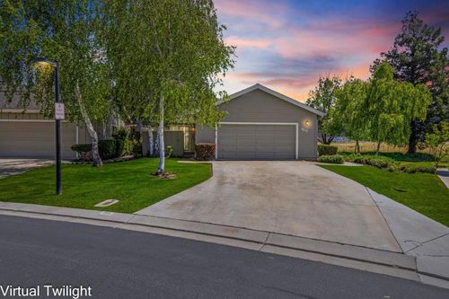905 Helen Dr, Hollister, CA, 95023 | Card Image