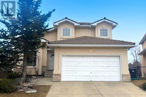 122 Hampstead Close Nw, Calgary, AB, T3A5J1 | Card Image
