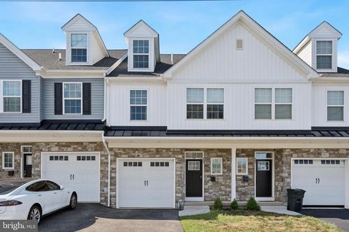 403 Hurst St, BRIDGEPORT, PA, 19405-1537 | Card Image