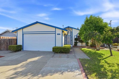 1825 Blue Spruce Ct, Milpitas, CA, 95035-6703 | Card Image