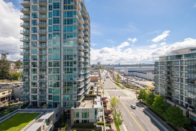 1005 - 168 E Esplanade, Condo with 3 bedrooms, 2 bathrooms and 1 parking in North Vancouver BC | Image 27