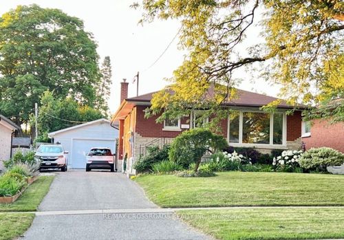 636 Shakespeare Ave, Oshawa, ON, L1H3H9 | Card Image