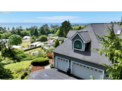 99290 Overlook Rd, Brookings, OR, 97415 | Card Image