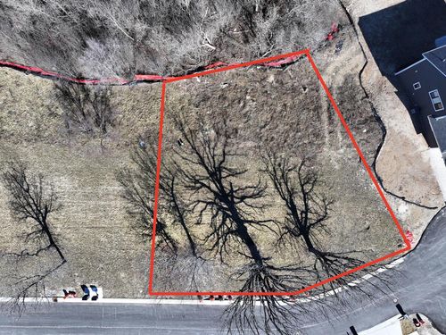 11396 W Tess Creek Street, Franklin, WI, 53132 | Card Image