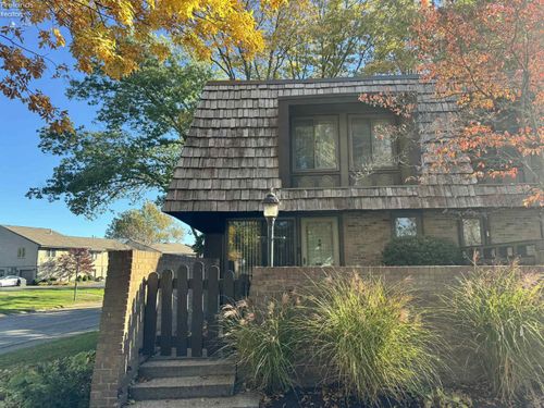 1-1100 By The Shores Dr, Huron, OH, 44839-1921 | Card Image