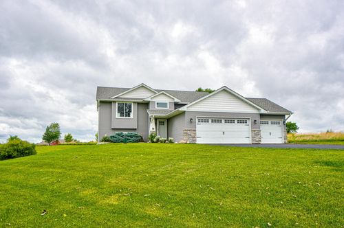 1332 116th St, New Richmond, WI, 54017-6366 | Card Image