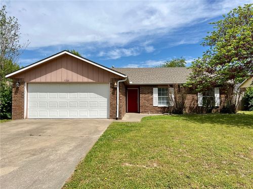 4338 W Chaparral Ln, Fayetteville, AR, 72704-5512 | Card Image