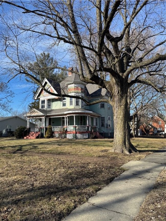 3000 Western Ave, Home with 5 bedrooms, 4 bathrooms and null parking in Mattoon IL | Image 44