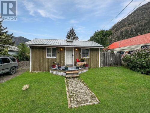 956 Richter Ave, Hedley, BC, V0X1K0 | Card Image
