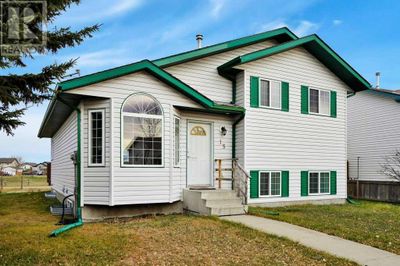 15 Hagerman Rd, House other with 4 bedrooms, 3 bathrooms and null parking in Sylvan Lake AB | Image 1