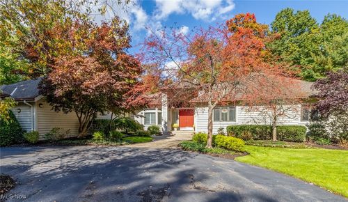 95 Cableknoll Ln, Moreland Hills, OH, 44022-1312 | Card Image