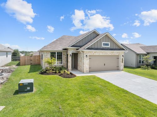 1428 Lake Ridge Dr, Brenham, TX, 77833-1486 | Card Image