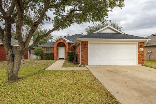 8437 Trinity Vista Trail, Fort Worth, TX, 76053 | Card Image