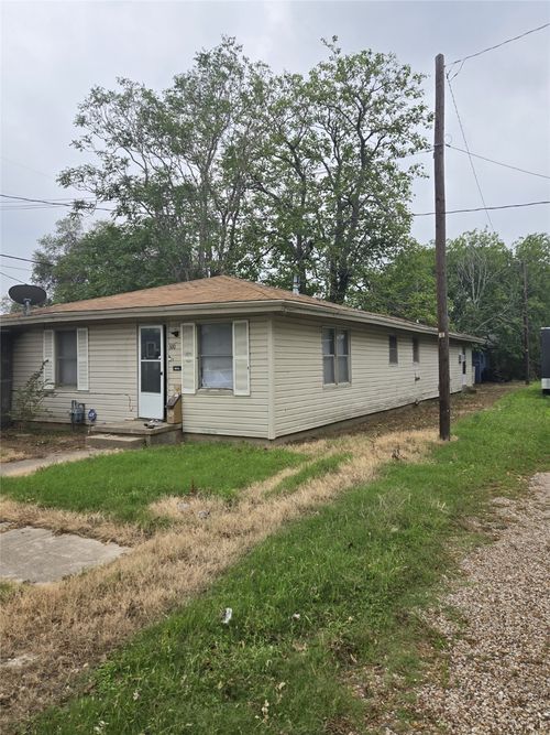 600 Hatton St, Waco, TX, 76704-2402 | Card Image