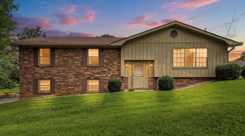 3945 Bow St Ne, Cleveland, TN, 37312-4906 | Card Image