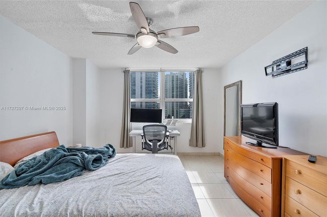 APT-603 - 1155 Brickell Bay Dr, Condo with 2 bedrooms, 2 bathrooms and null parking in Miami FL | Image 10
