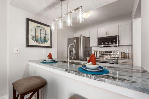 20b-2548 Poppy Ln, Columbus, OH, 43235-5522 | Card Image
