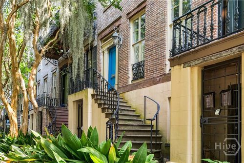 125 W Gordon St, Savannah, GA, 31401-4908 | Card Image