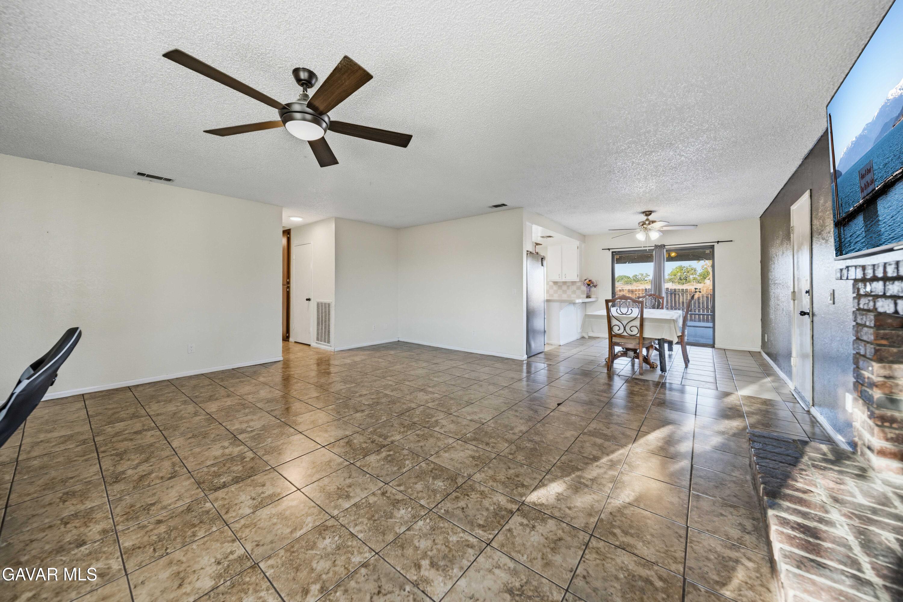 Residential in Lancaster 5