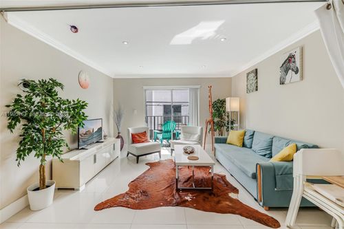 apt-204-618 Euclid Ave, Miami Beach, FL, 33139-8628 | Card Image