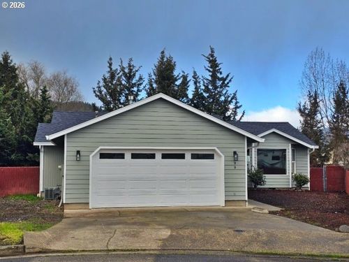 199 Zephyr Ct, Roseburg, OR, 97471-7139 | Card Image
