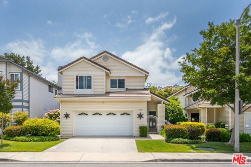 11942 Alderbrook St, Moorpark, CA, 93021-3131 | Card Image