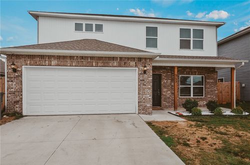 949 E Sparrow Cir, Fayetteville, AR, 72701-3193 | Card Image