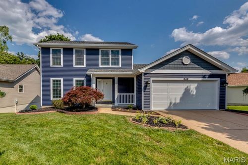 340 Emmanuel Ct, Valley Park, MO, 63088-2312 | Card Image