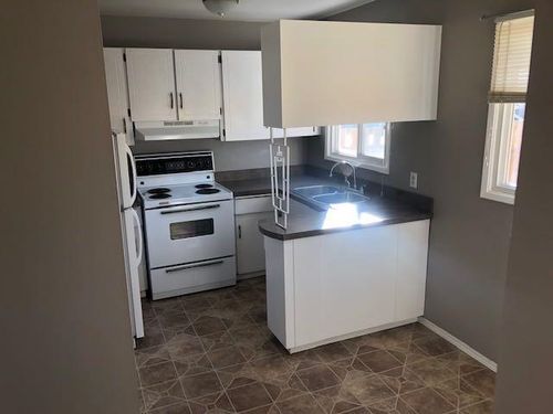 21-441 Switzer Dr, Hinton, AB, T7V1Z7 | Card Image