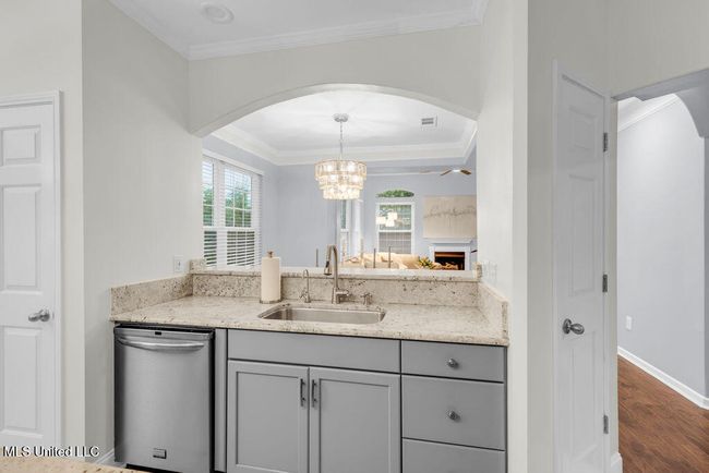 Kitchen | Image 16