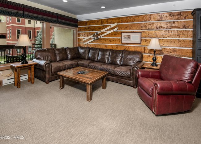 215216 - 684 W Lionshead Cir, Condo with 2 bedrooms, 2 bathrooms and null parking in Vail CO | Image 6