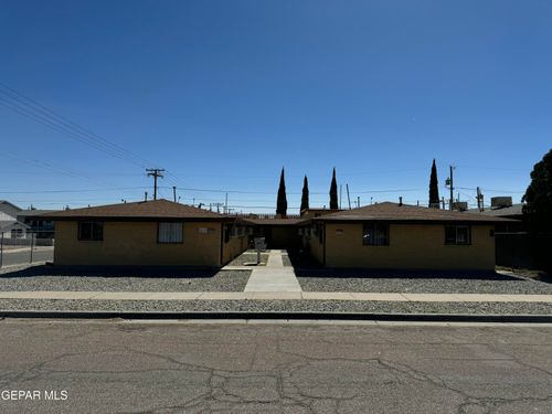 8636 Lawson St, El Paso, TX, 79904-1990 | Card Image